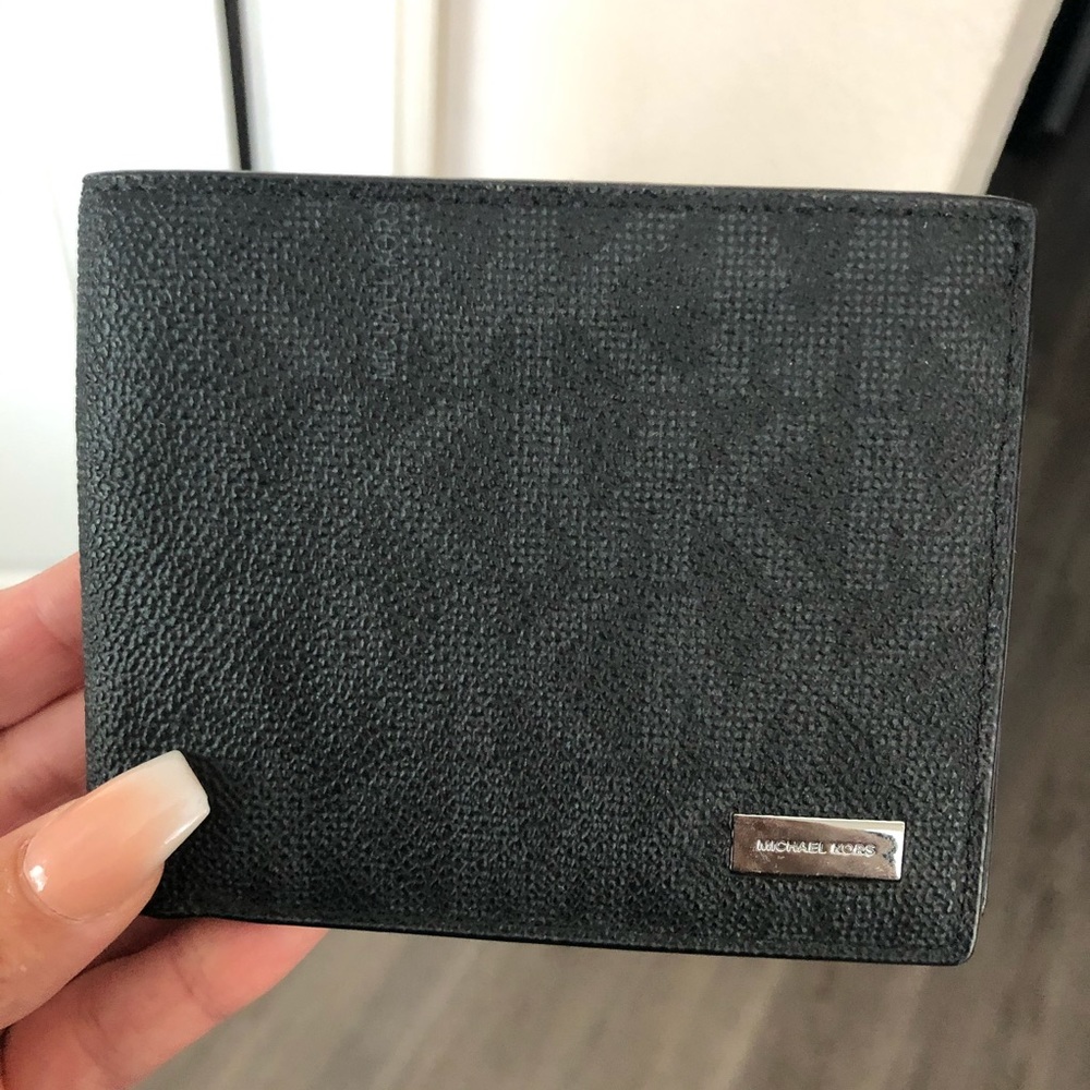 Michael kors jet sen mens wallet